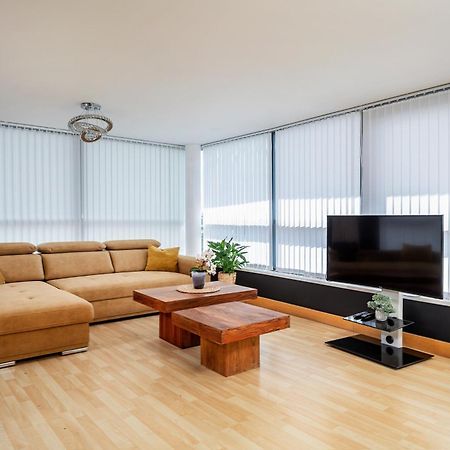 Large Central Penthouse In Leeds ليدز المظهر الخارجي الصورة