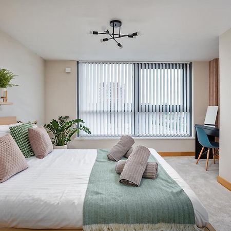 Large Central Penthouse In Leeds ليدز المظهر الخارجي الصورة