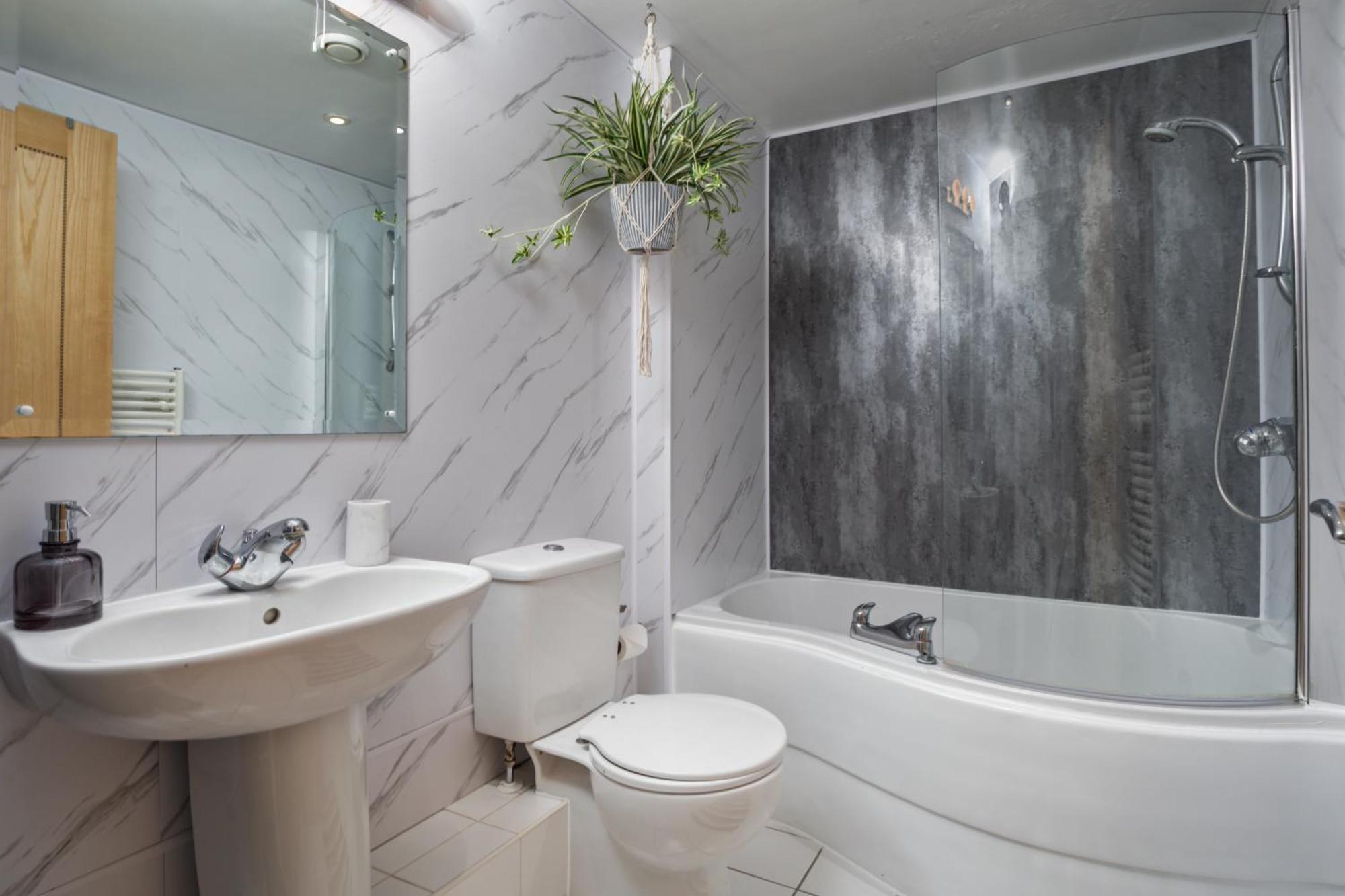 Large Central Penthouse In Leeds ليدز المظهر الخارجي الصورة