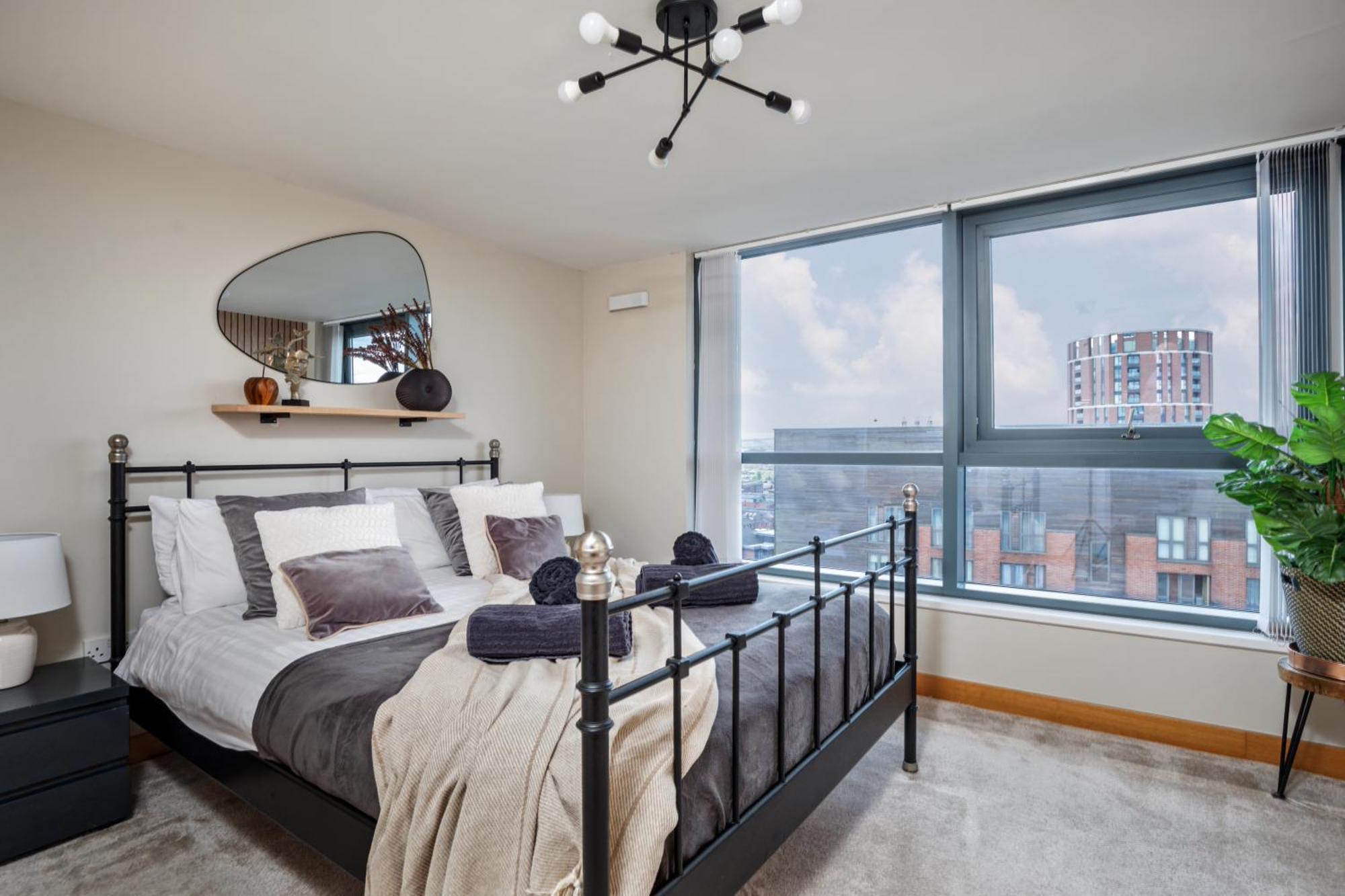 Large Central Penthouse In Leeds ليدز المظهر الخارجي الصورة