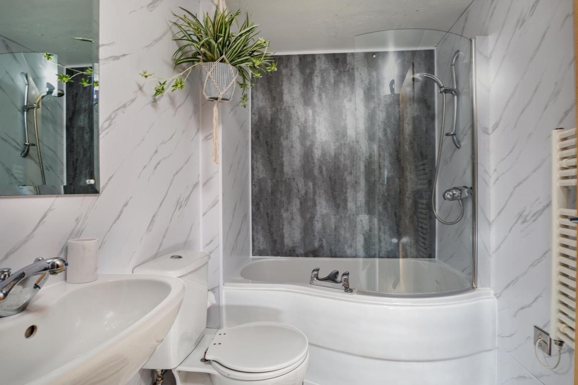 Large Central Penthouse In Leeds ليدز المظهر الخارجي الصورة