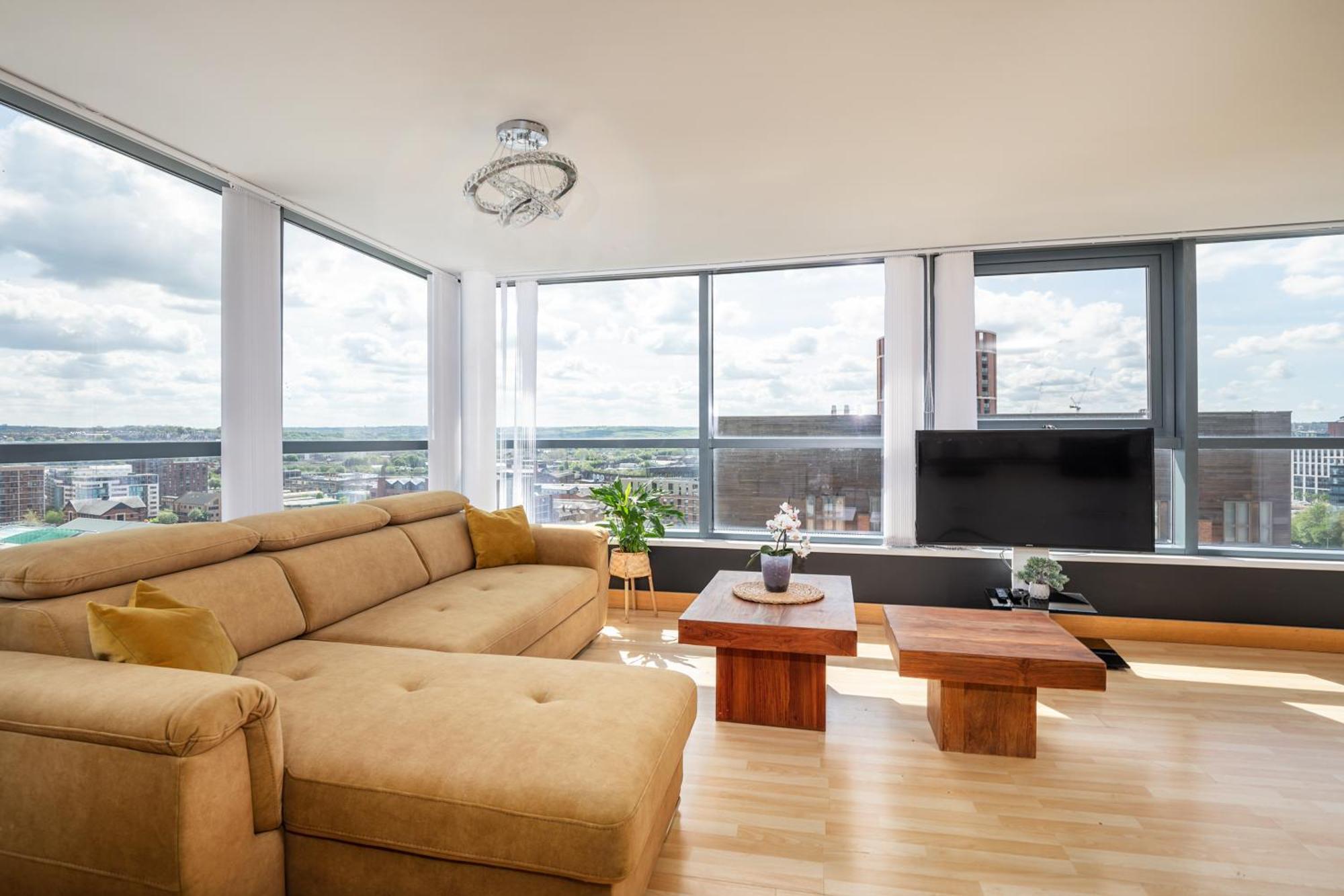 Large Central Penthouse In Leeds ليدز المظهر الخارجي الصورة